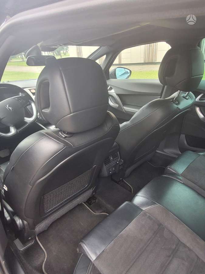 Citroen DS5, 2.0 l., Хэтчбек