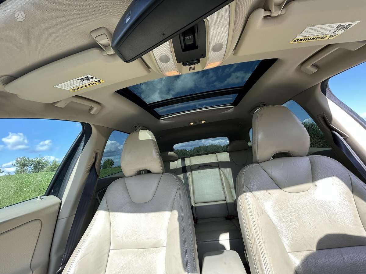 Volvo XC60 - 10