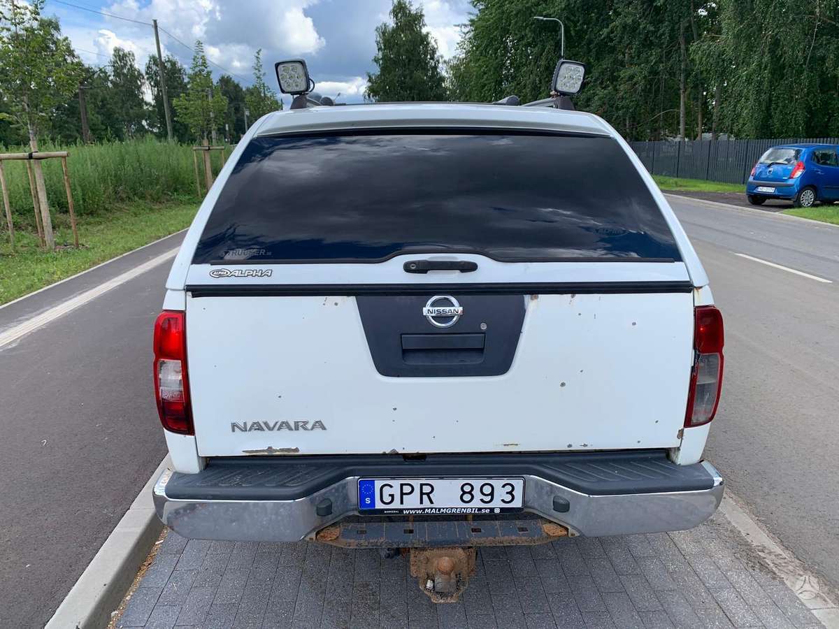 Nissan Navara, 2.5 l., Пикап