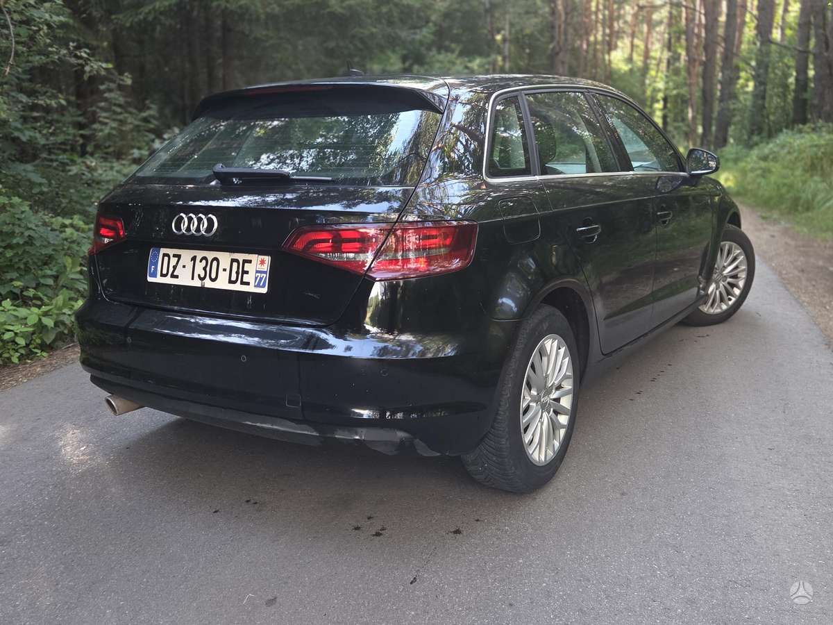 Audi A3, 1.6 l., Хэтчбек