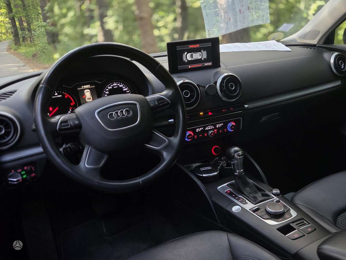 Audi A3, 1.6 l., Хэтчбек