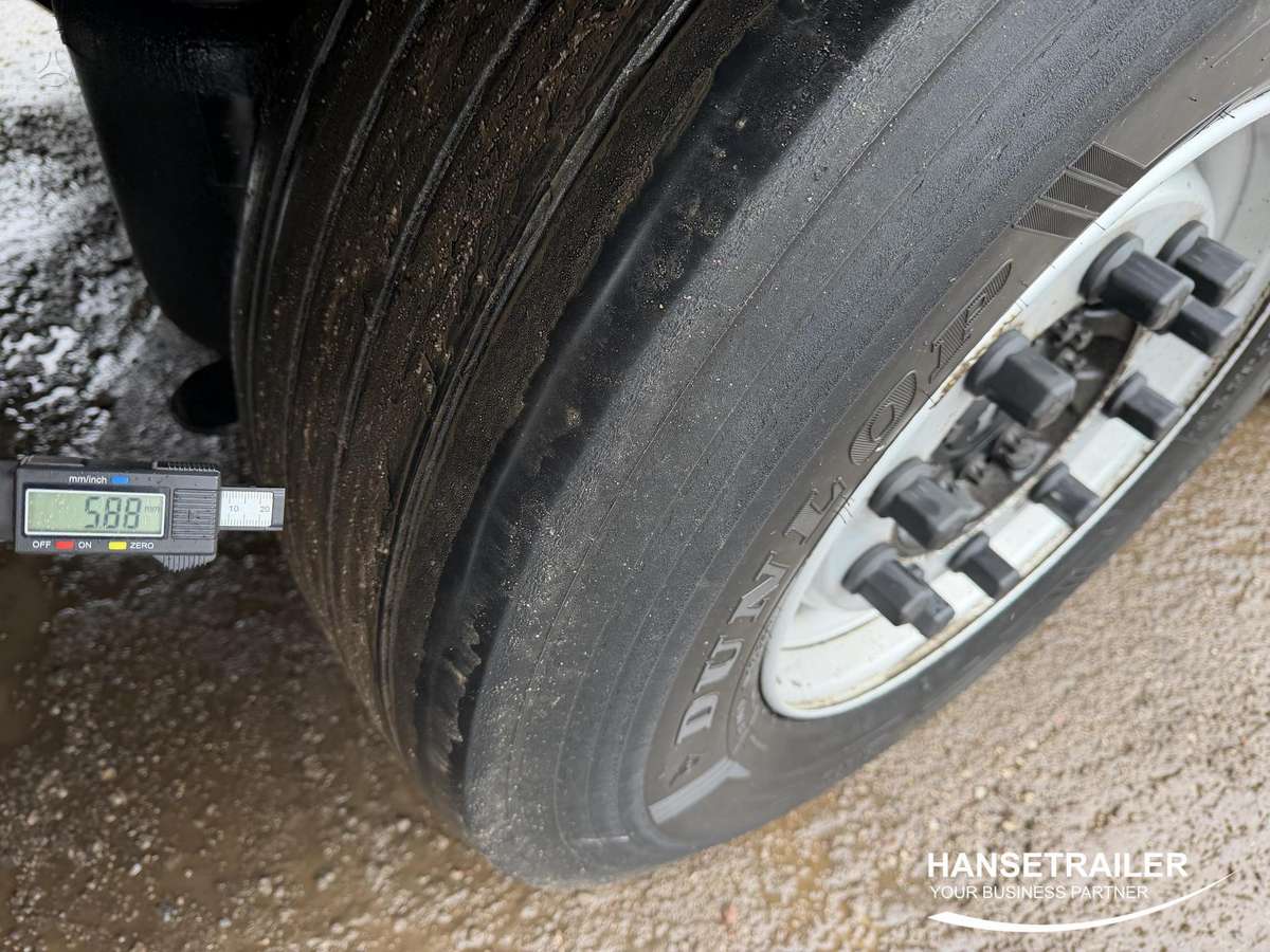 Schmitz SCS 24, užuolaidinės / tentinės