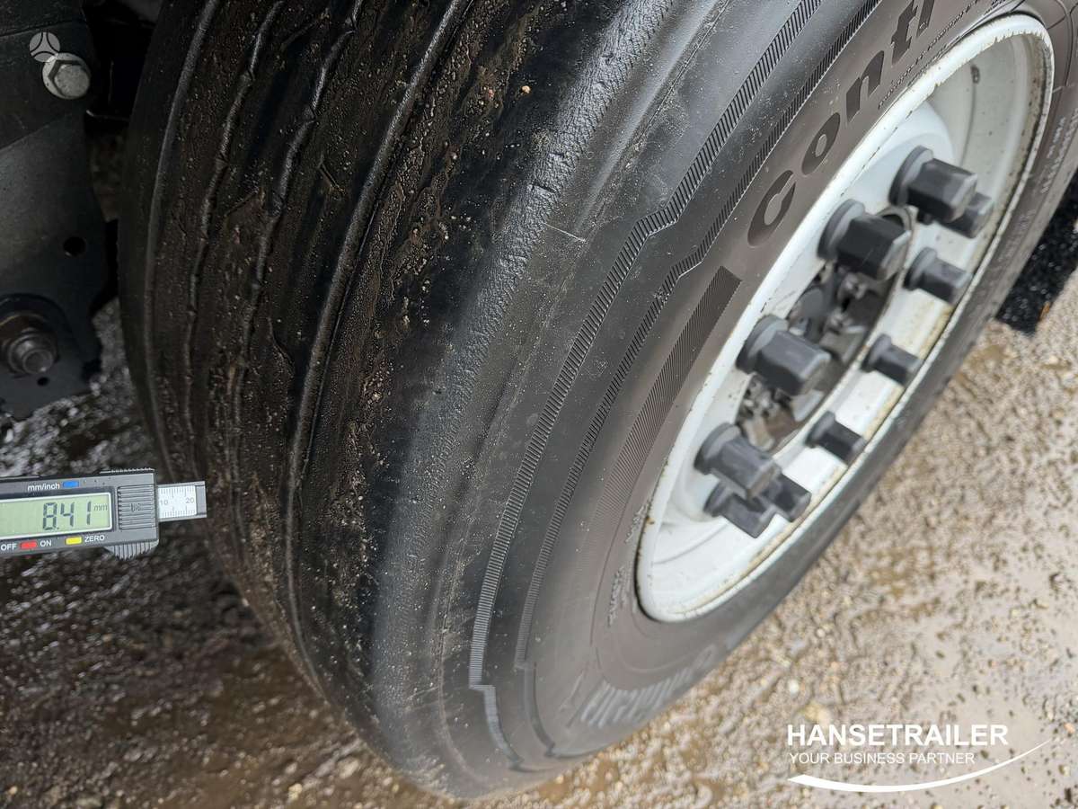 Schmitz SCS 24, užuolaidinės / tentinės