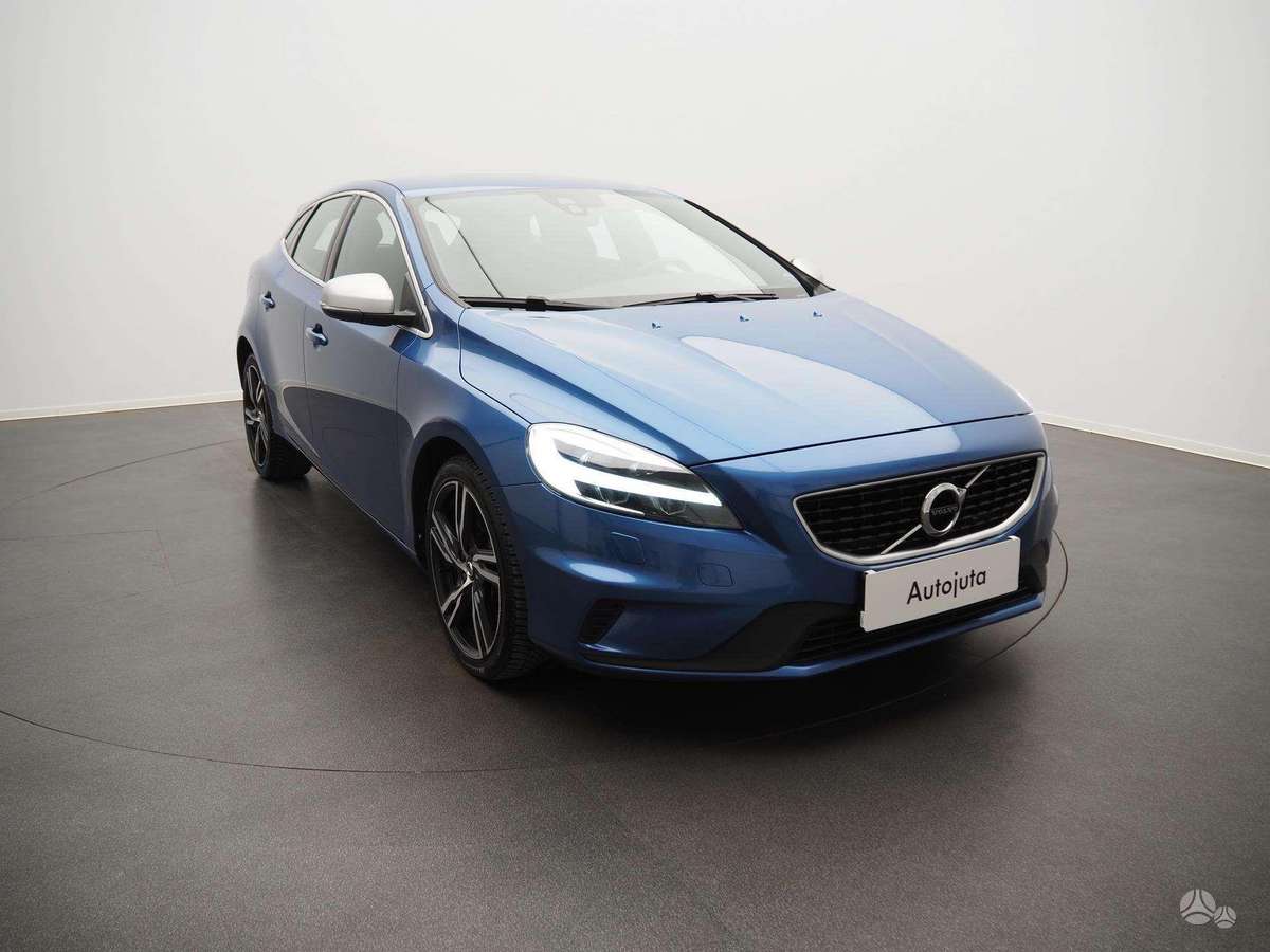 Volvo V40, 2.0 l., Хэтчбек