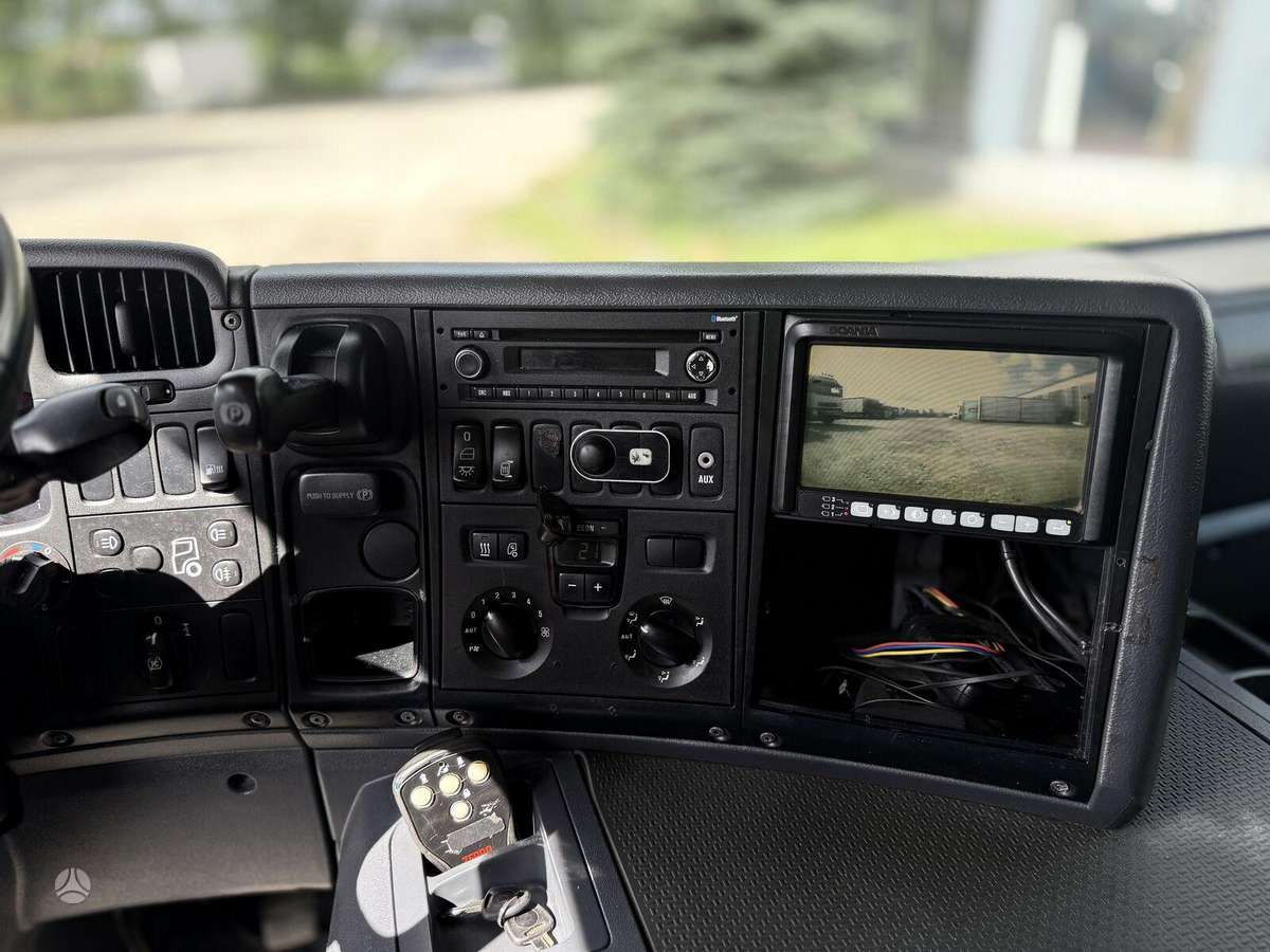 Scania P280, isothermal trucks