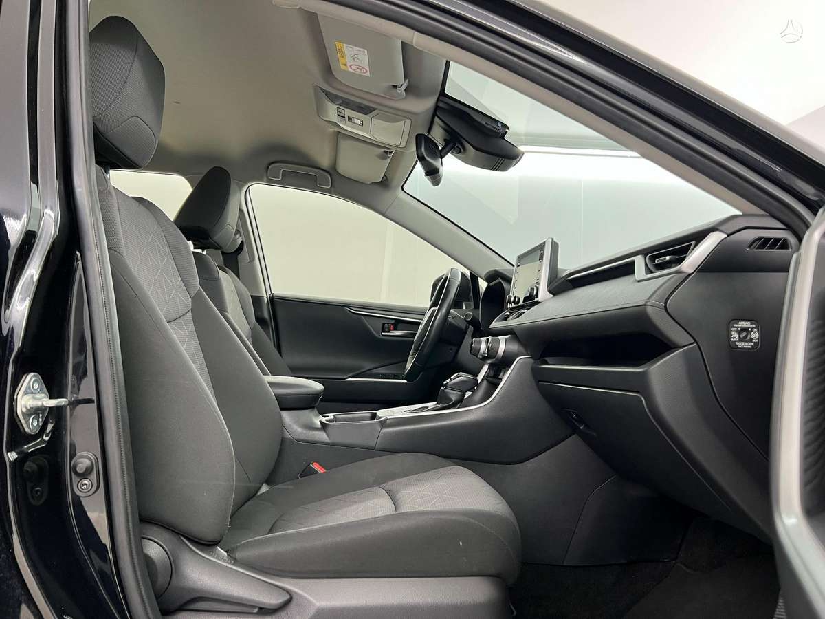 Toyota RAV4 - 6