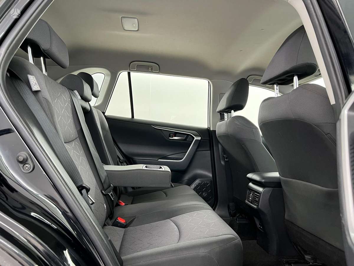 Toyota RAV4 - 7