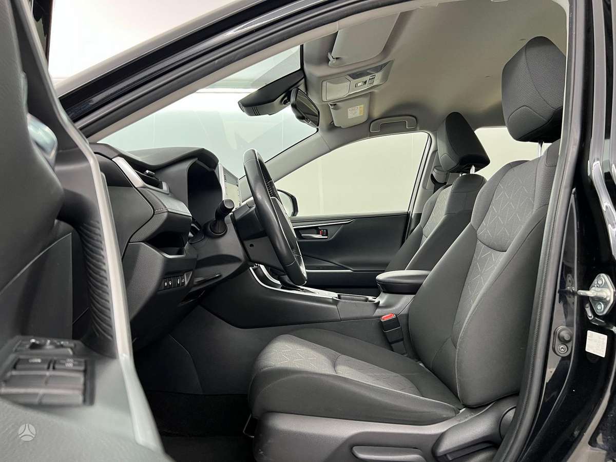 Toyota RAV4 - 11