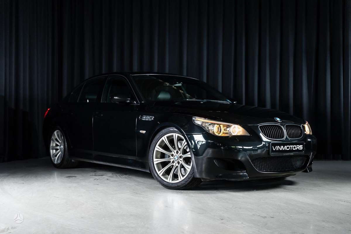 BMW M5, 5.0 l., Седан