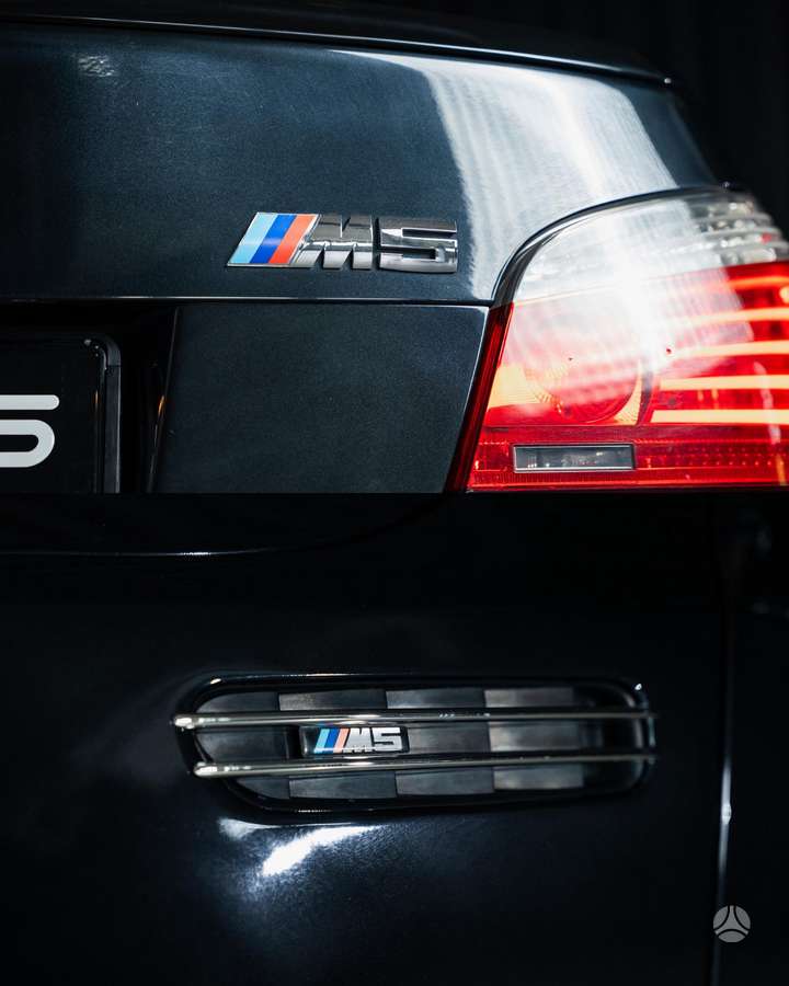 BMW M5, 5.0 l., Седан
