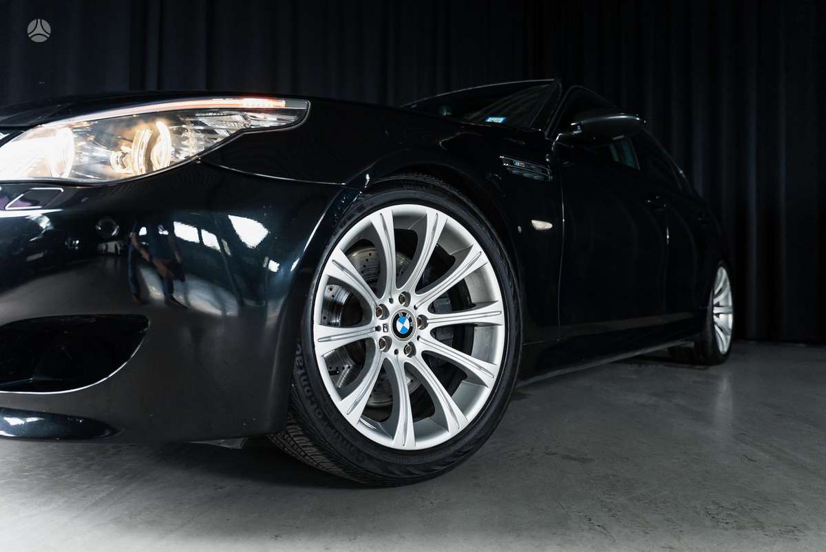 BMW M5, 5.0 l., Седан
