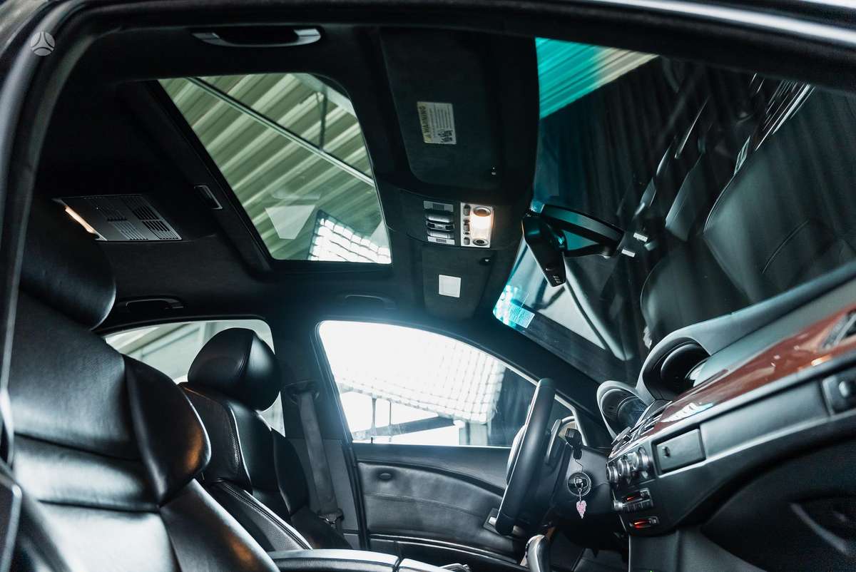 BMW M5, 5.0 l., Седан