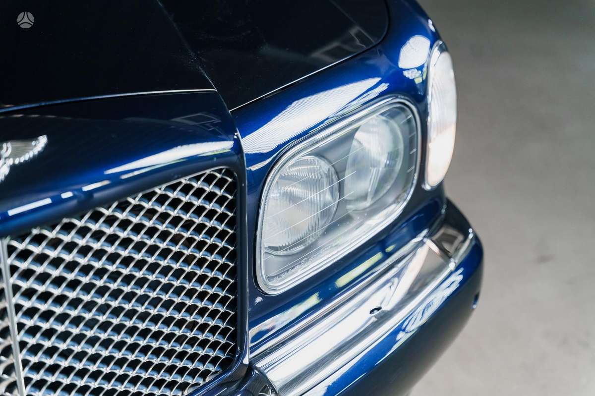 Bentley Arnage, 6.8 l., Седан