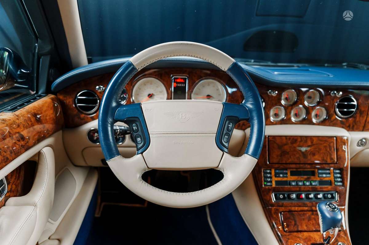 Bentley Arnage, 6.8 l., Седан