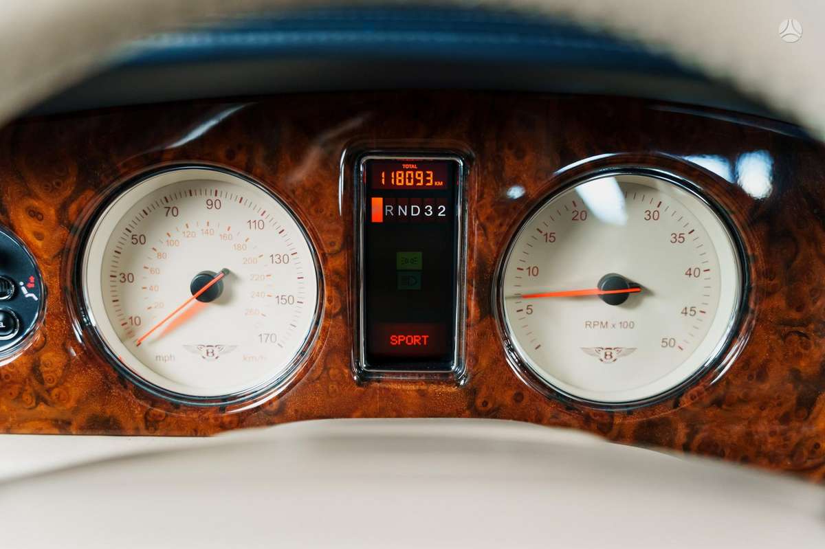 Bentley Arnage, 6.8 l., Седан