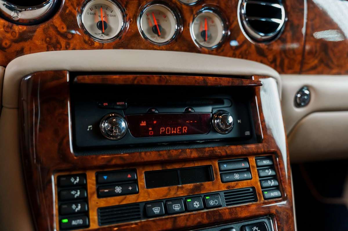 Bentley Arnage, 6.8 l., Седан
