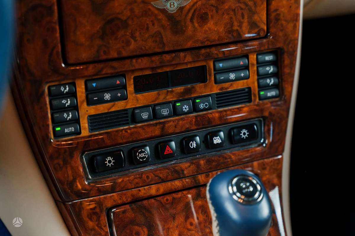 Bentley Arnage, 6.8 l., Седан