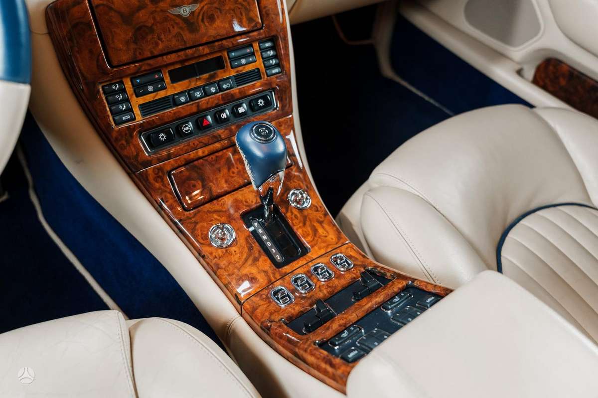 Bentley Arnage, 6.8 l., Седан
