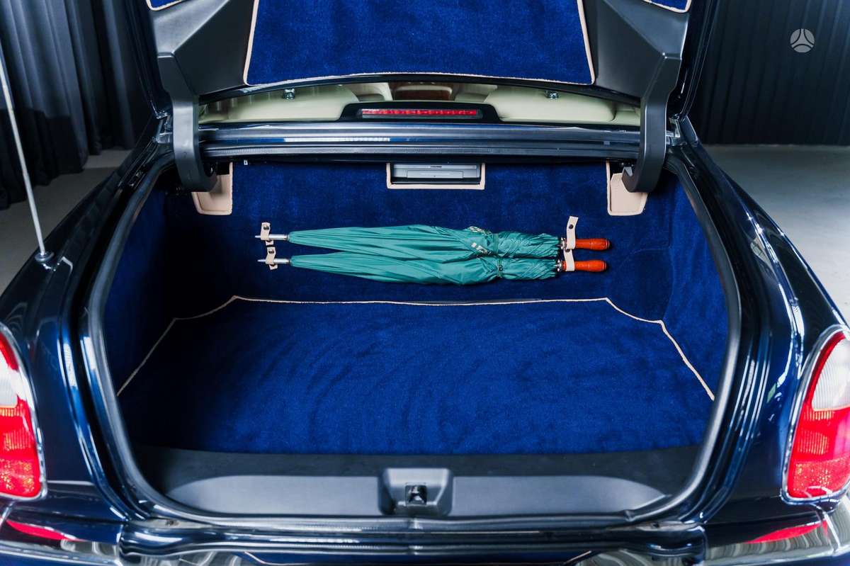 Bentley Arnage, 6.8 l., Седан