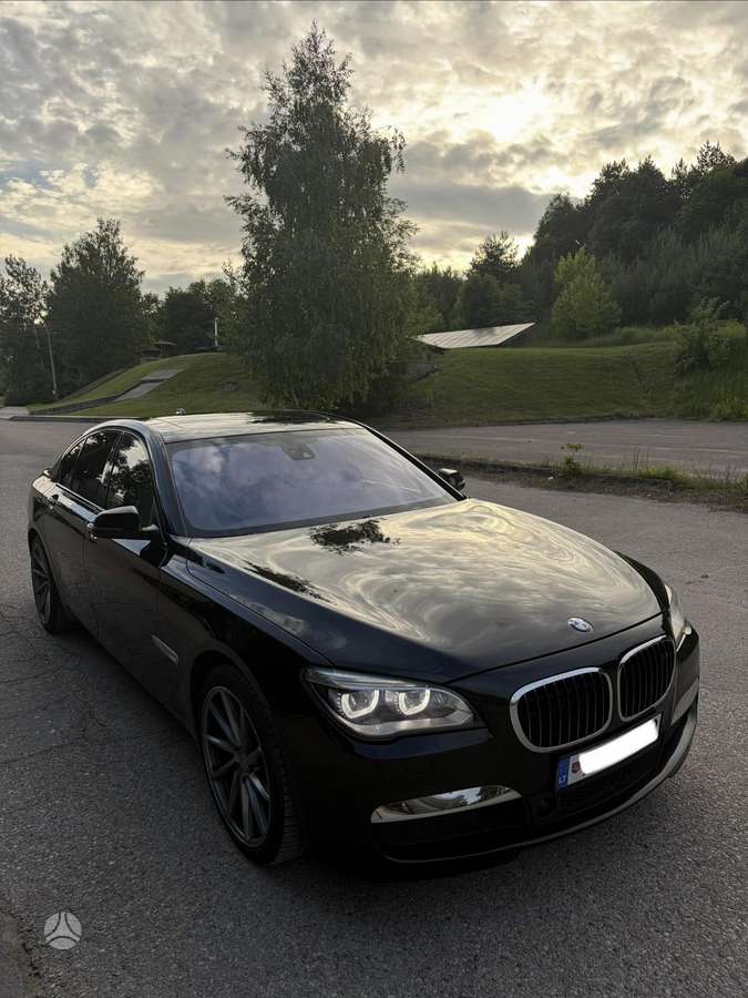 BMW 730, 3.0 l., Седан