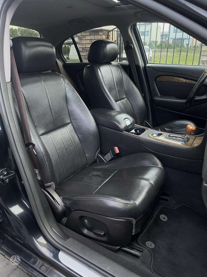 Jaguar S-Type, 4.2 l., Седан