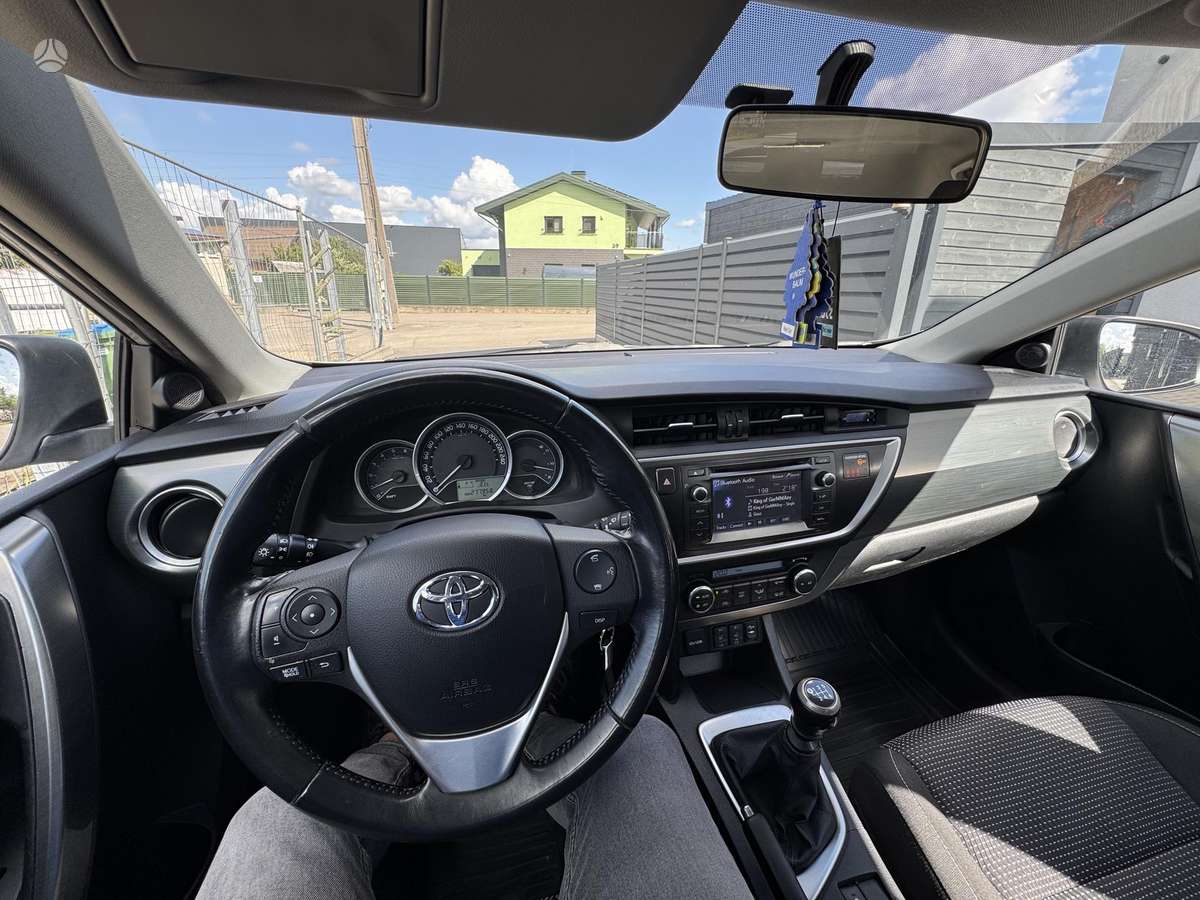 Toyota Auris - 9