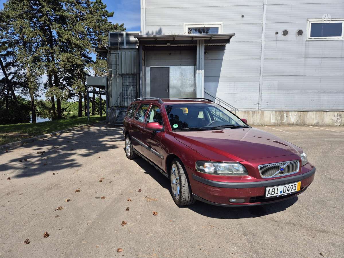 Volvo V70, 2.4 l., universalas