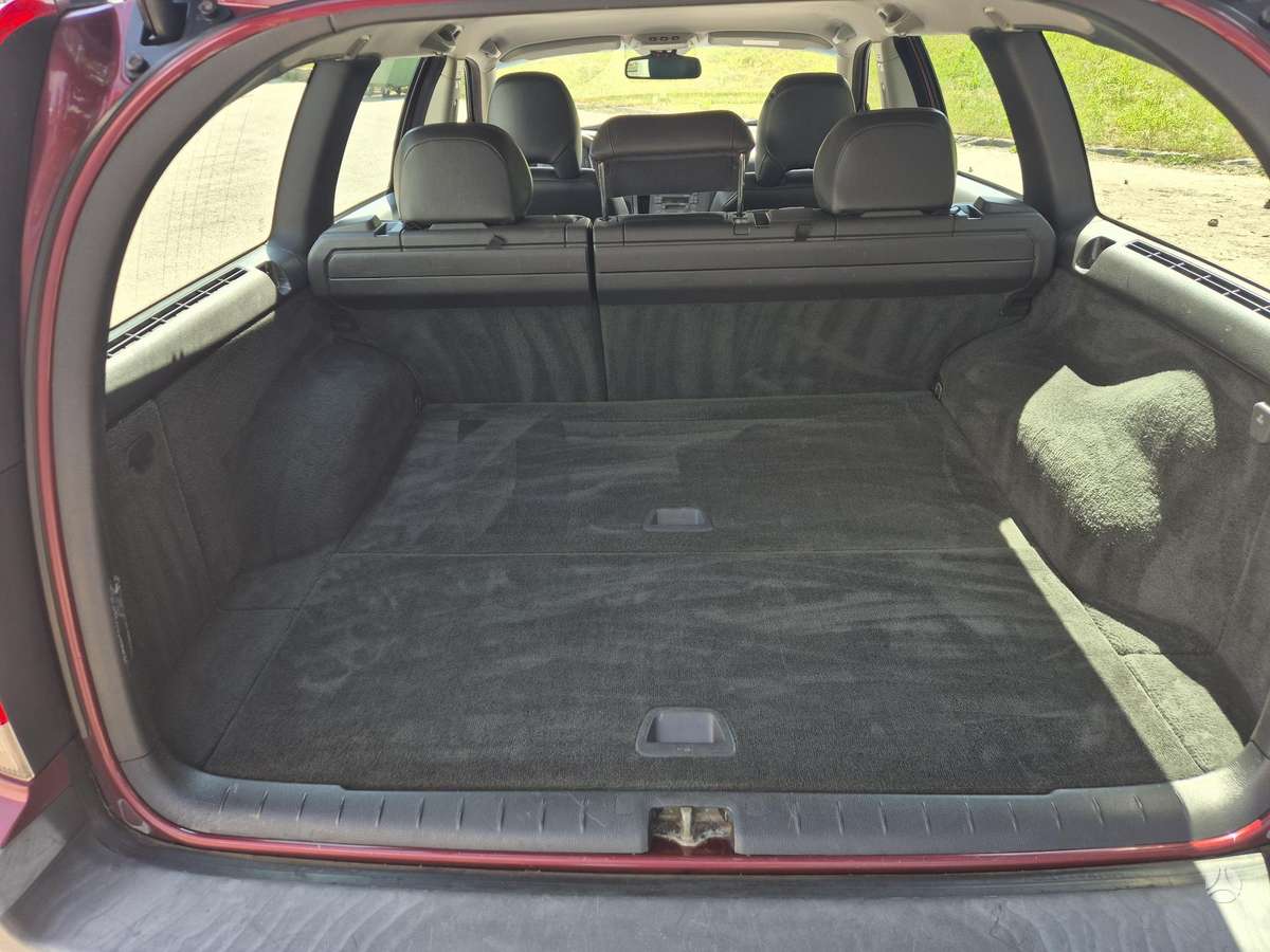 Volvo V70, 2.4 l., universalas
