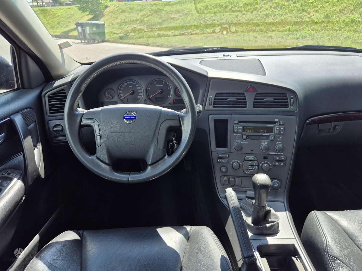 Volvo V70, 2.4 l., universalas