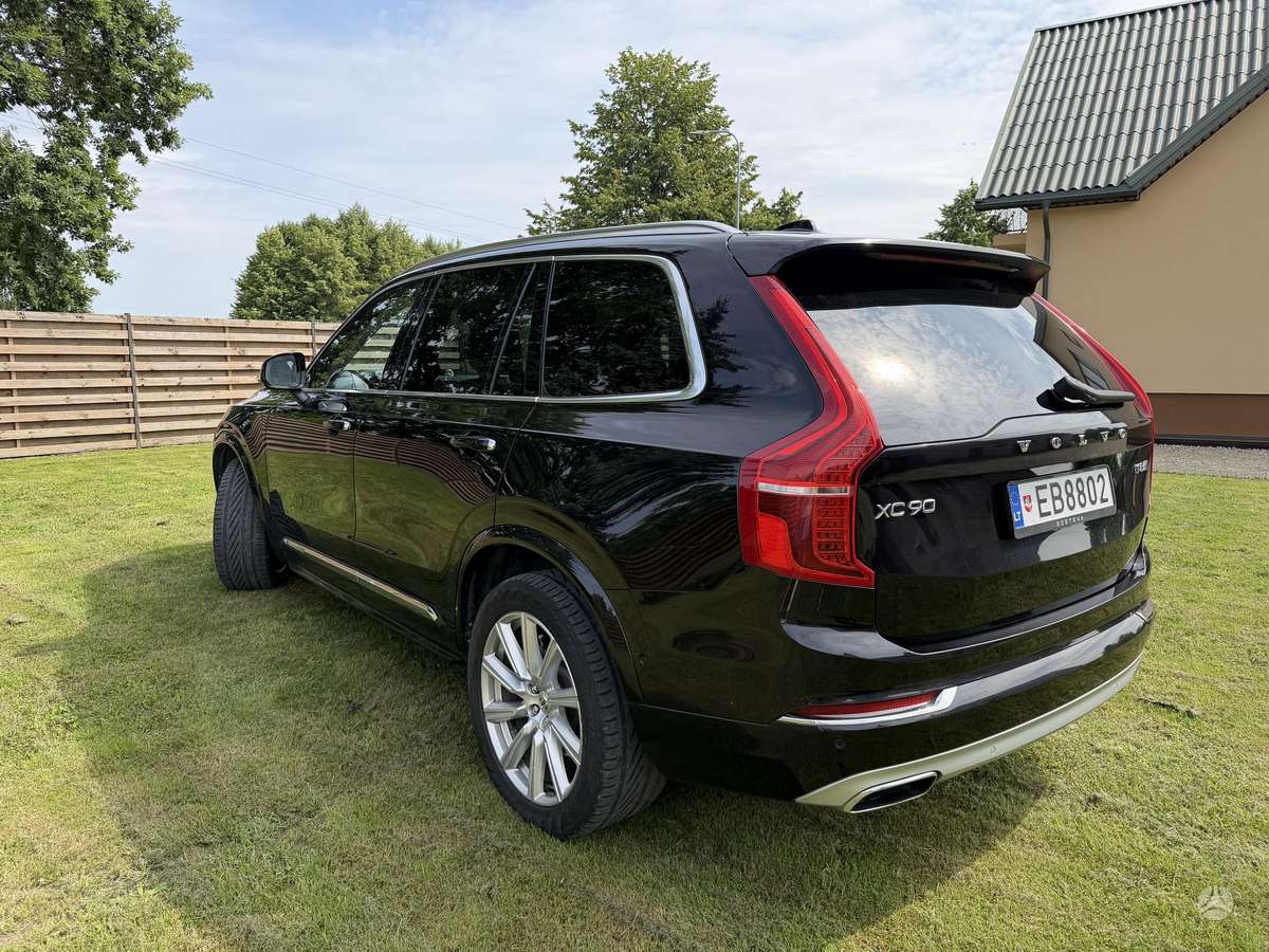 Volvo XC90 - 3
