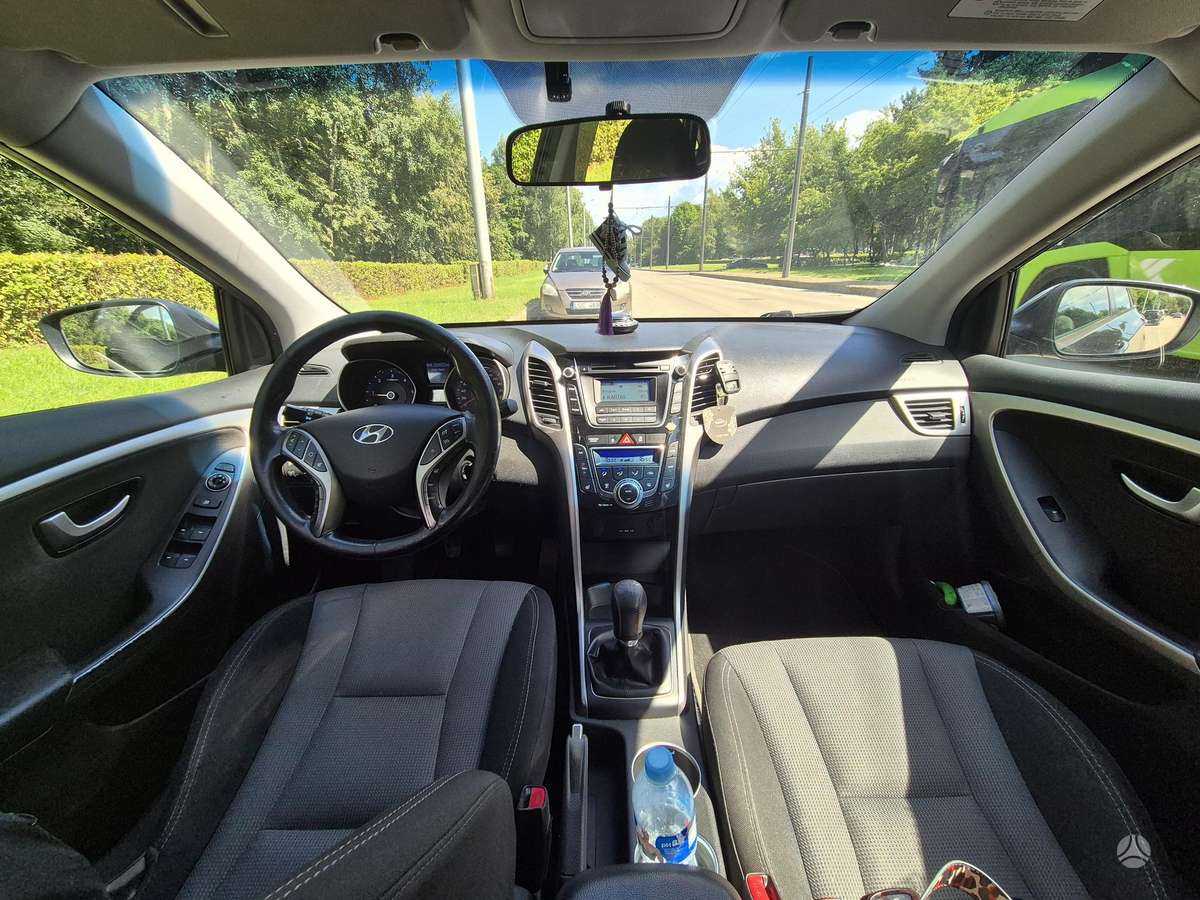 Hyundai i30, 1.6 l., hatchback