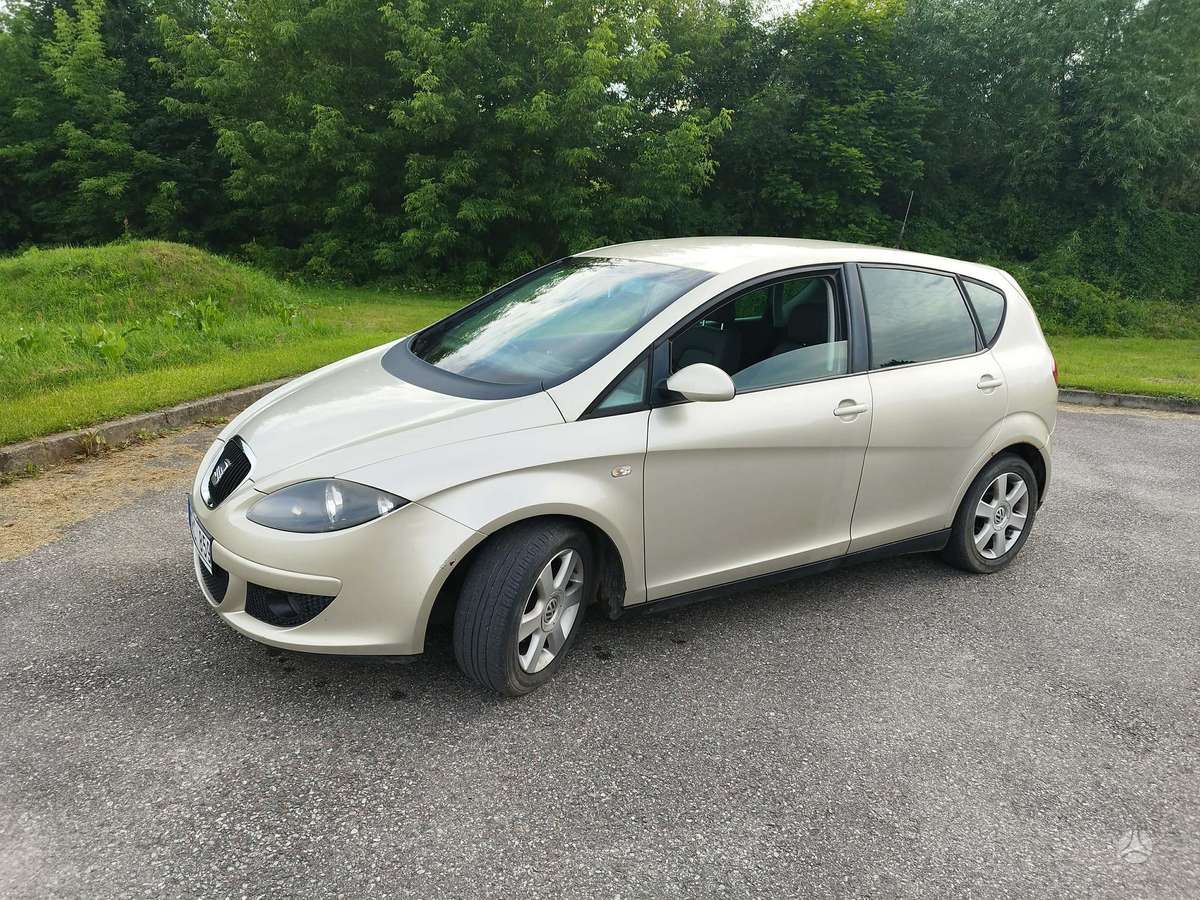 Seat Altea, 1.6 l., Седан
