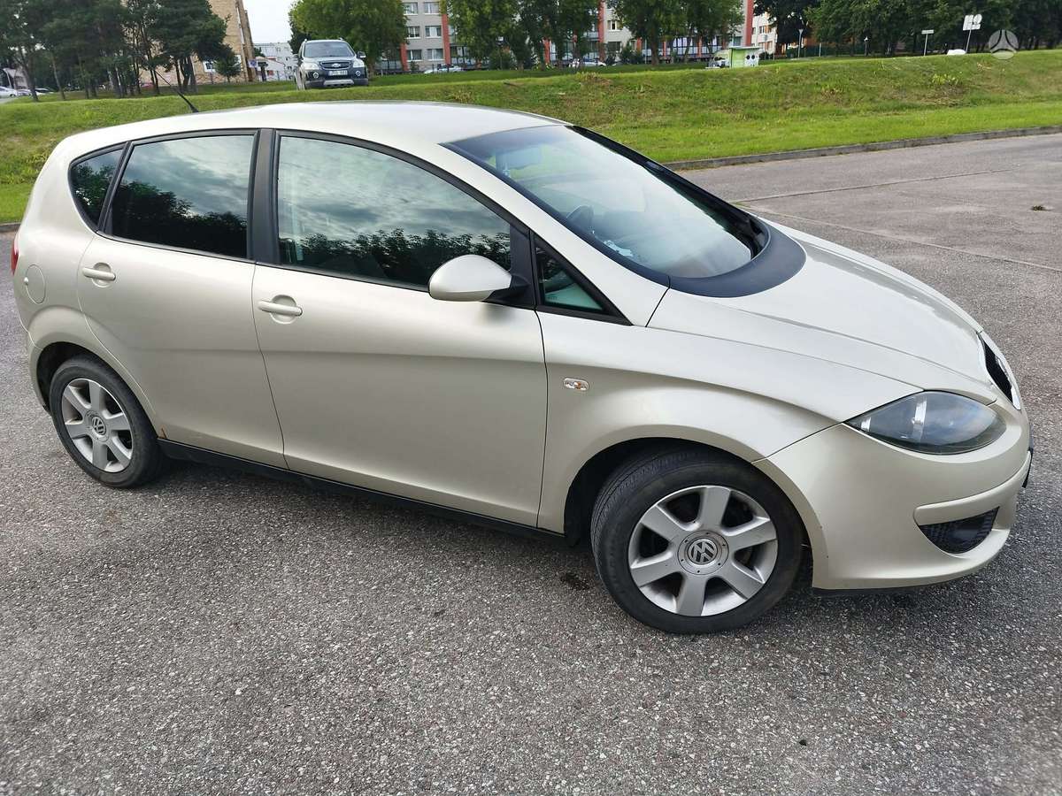 Seat Altea, 1.6 l., Седан