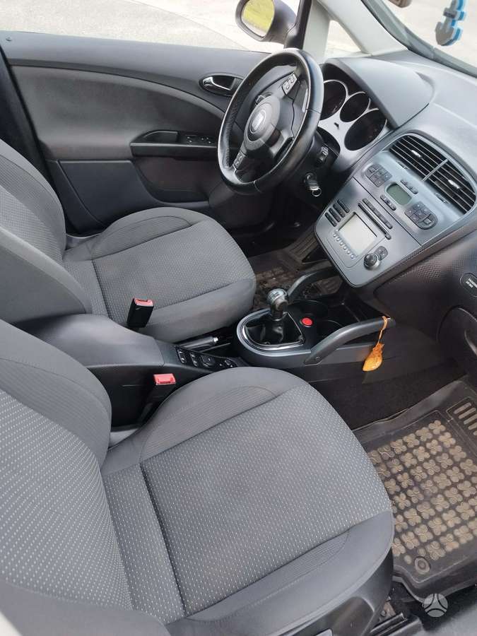 Seat Altea, 1.6 l., Седан