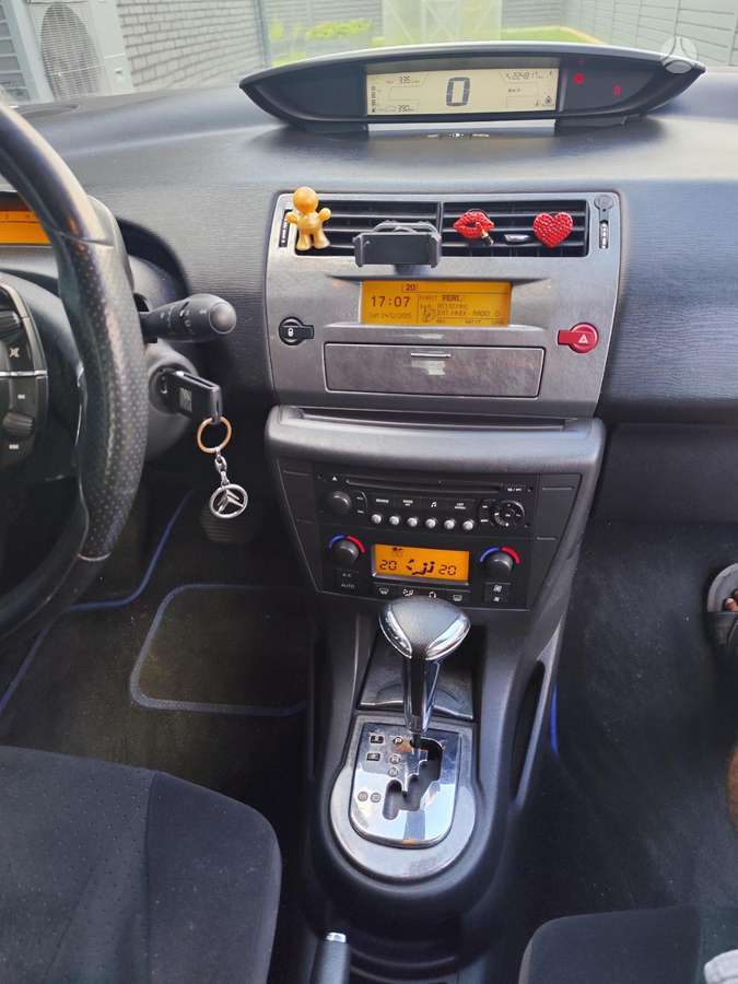 Citroen C4, 2.0 l., hatchback