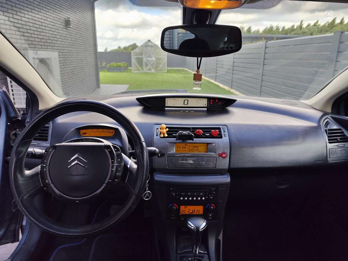 Citroen C4, 2.0 l., hatchback