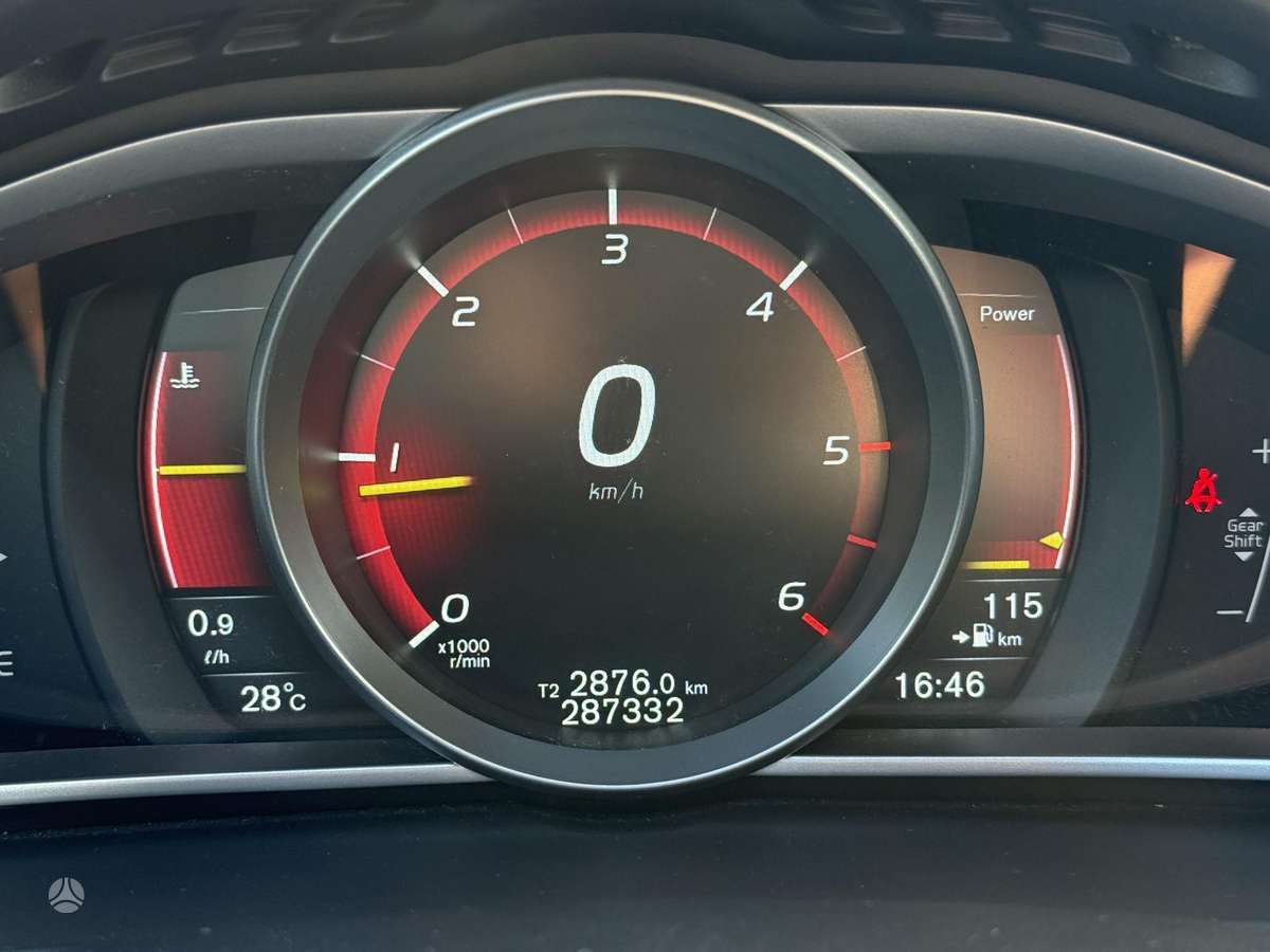 Volvo V40, 2.0 l., Хэтчбек