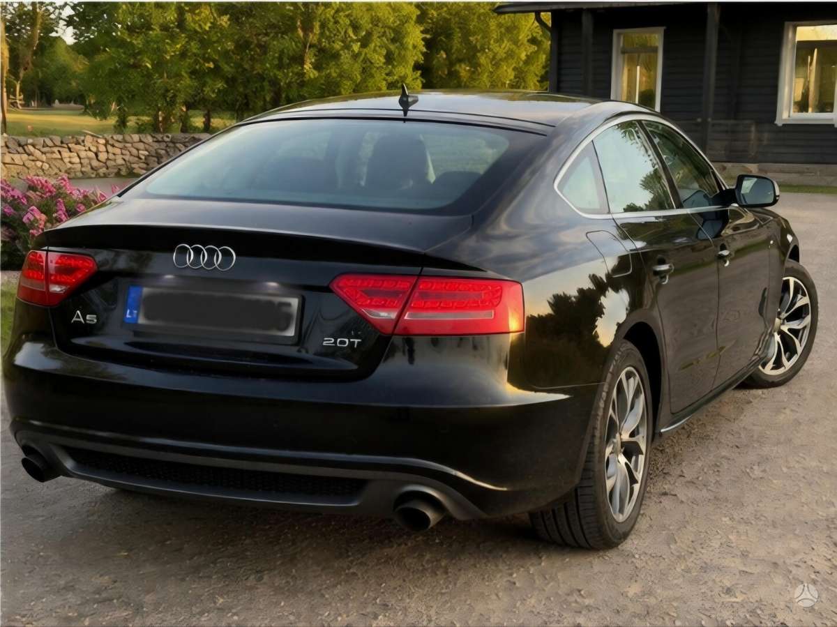 Audi A5, 2.0 l., Седан