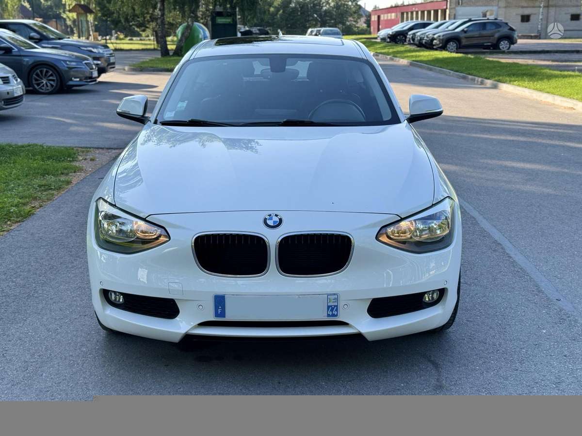 BMW 118, 2.0 l., hatchback