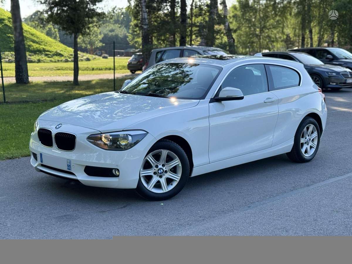 BMW 118, 2.0 l., Хэтчбек