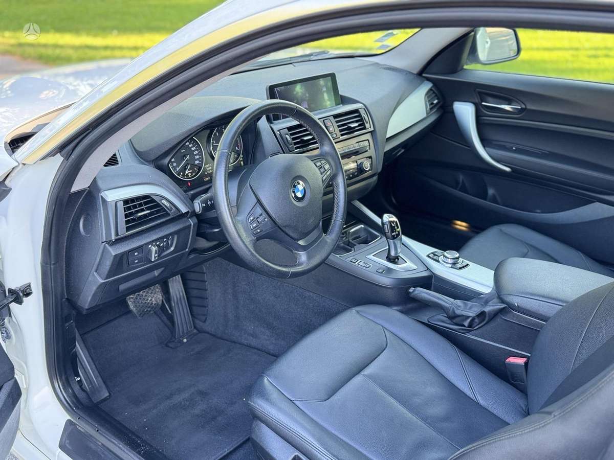 BMW 118, 2.0 l., Хэтчбек