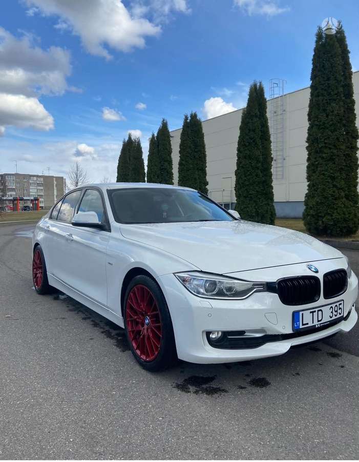 BMW 320, 2.0 l., Седан