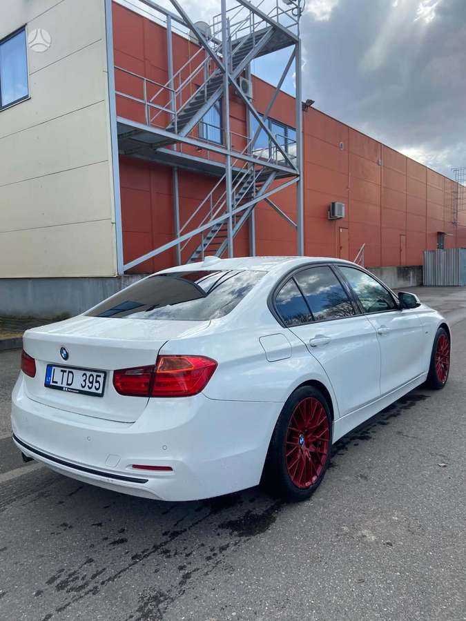 BMW 320, 2.0 l., Седан