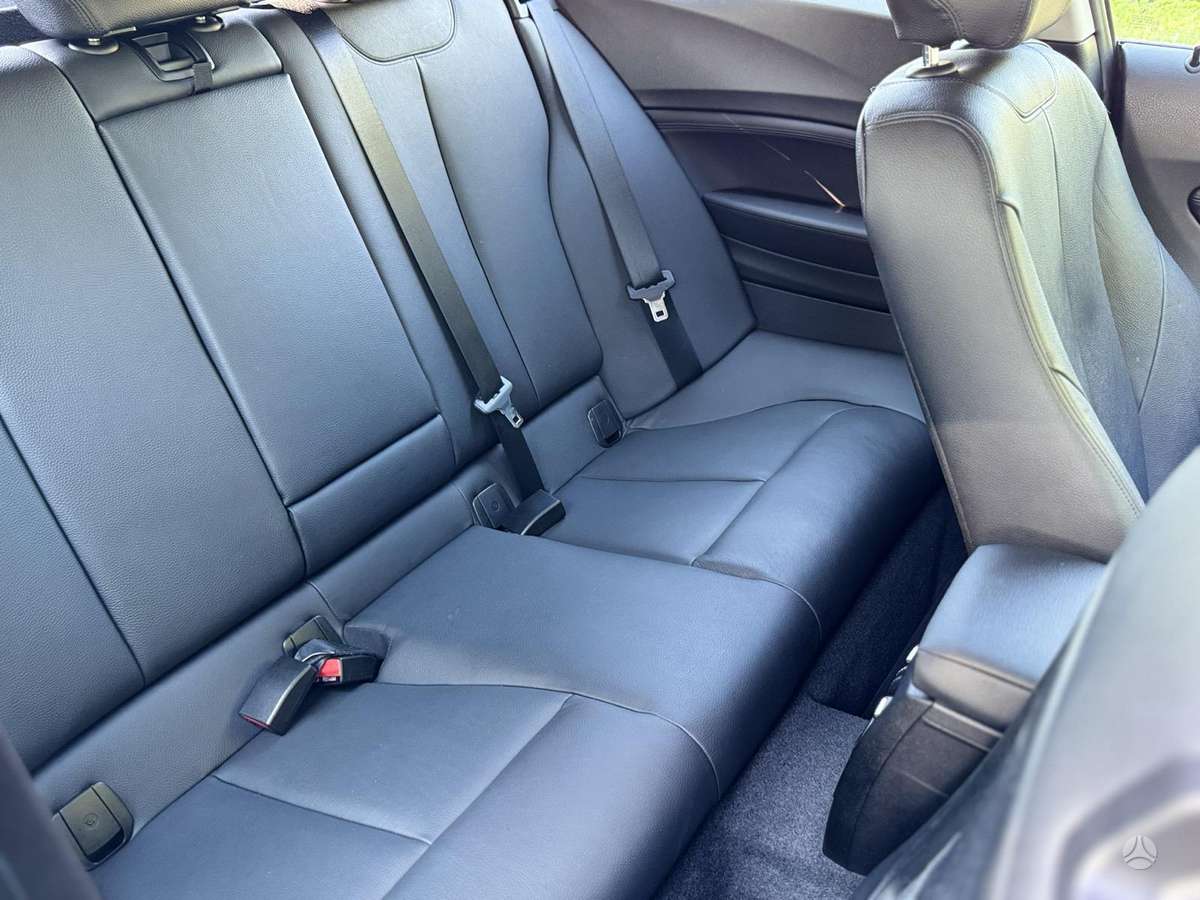 BMW 118, 2.0 l., hatchback