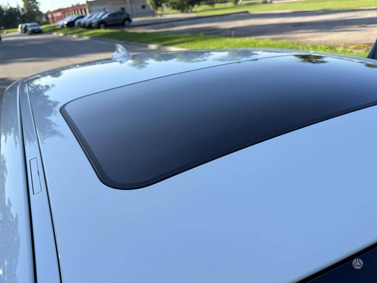 BMW 118, 2.0 l., hatchback