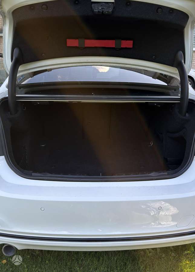 BMW 320, 2.0 l., Седан