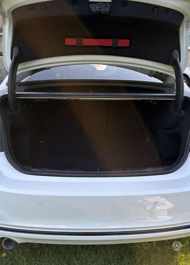 BMW 320, 2.0 l., sedanas