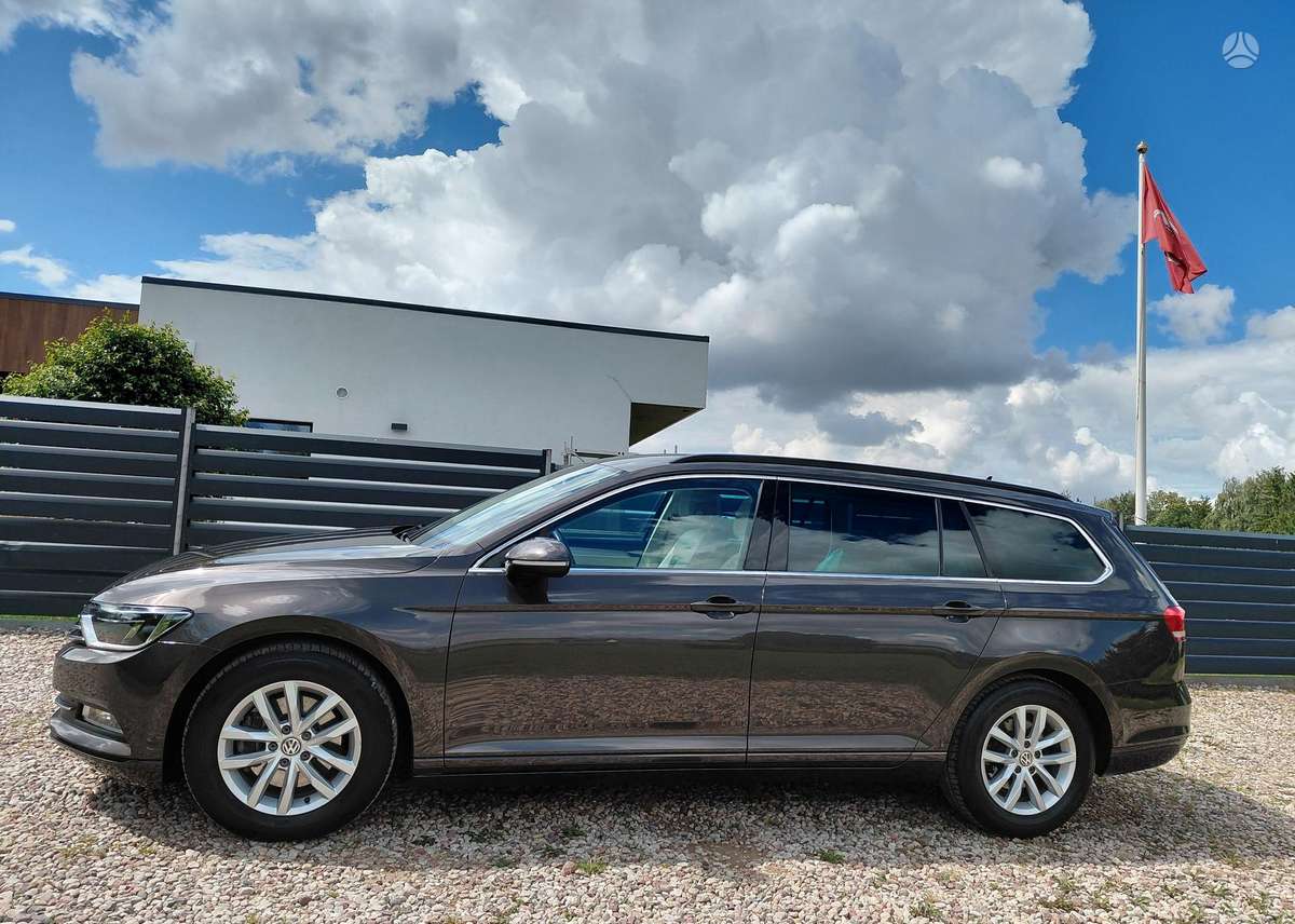 Volkswagen Passat - 5