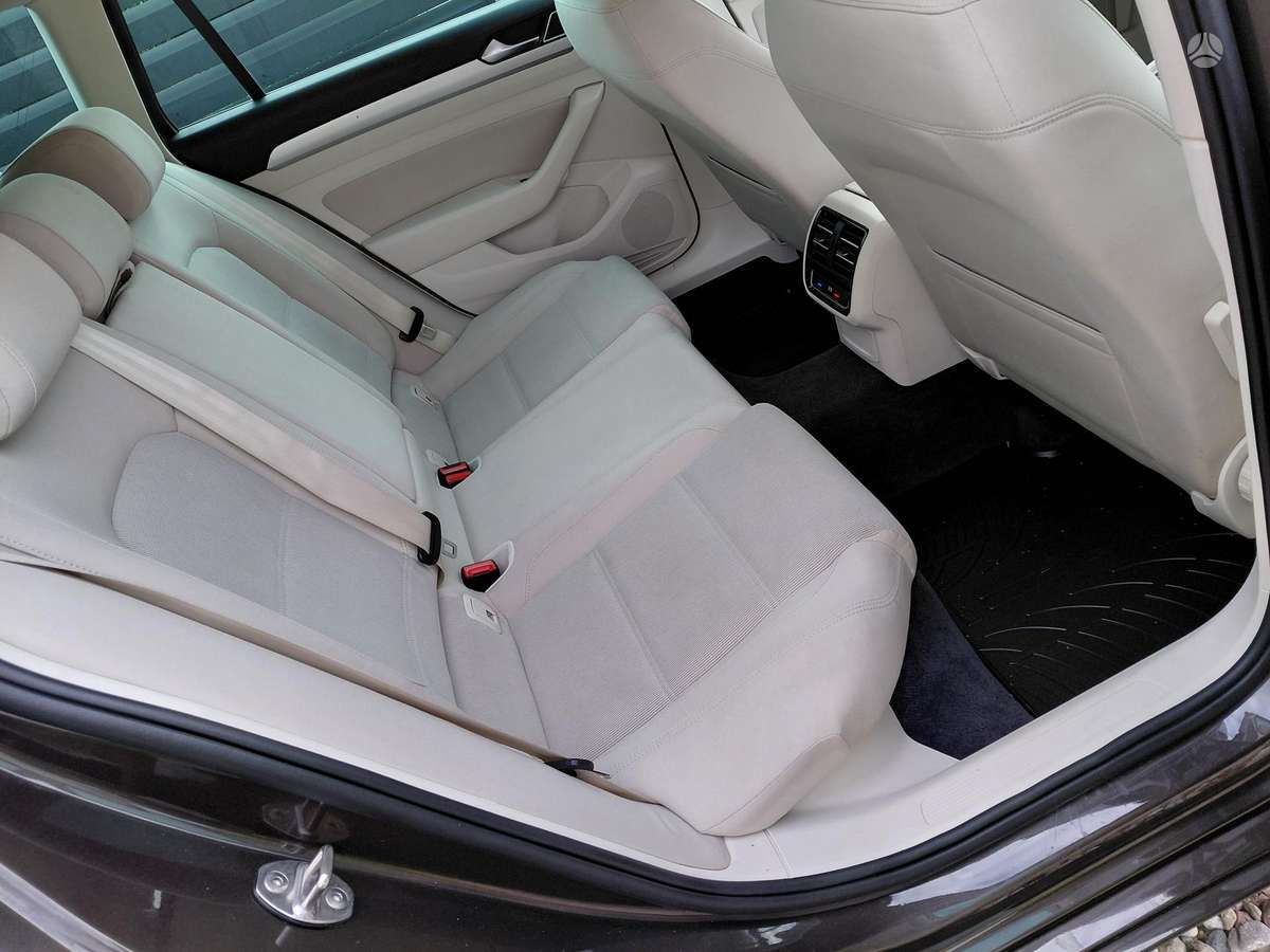 Volkswagen Passat, 2.0 l., Универсал