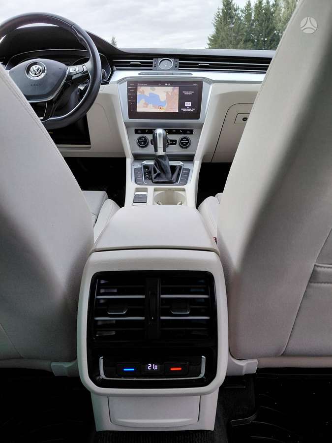 Volkswagen Passat, 2.0 l., Универсал